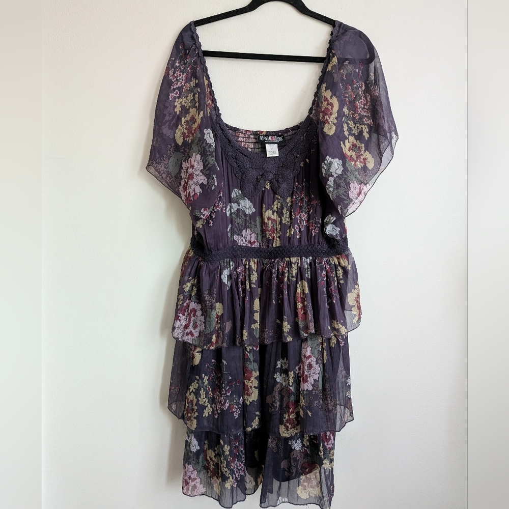 The Pyramid Collection Crochet Butterfly Bust Floral Tiered Mesh Mini Dress 1X
